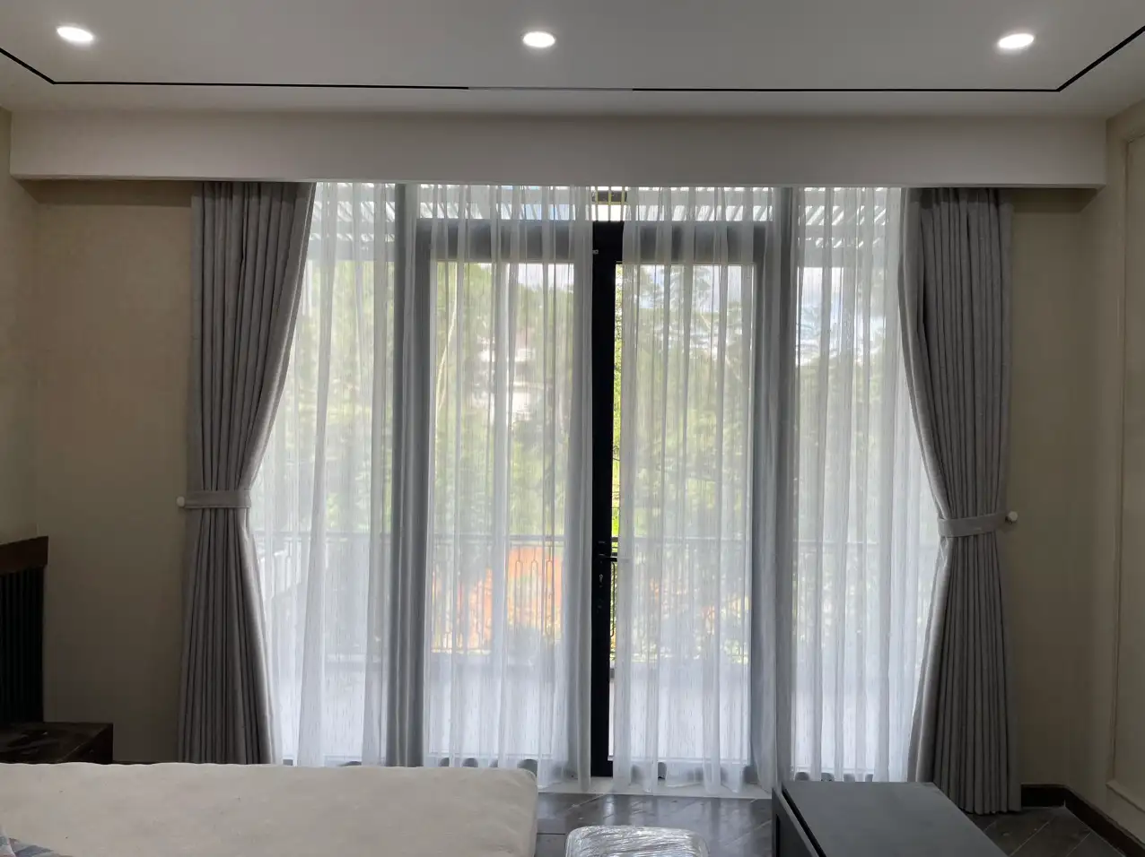 public/projects/Rèm vải Hàn Quốc cản nắng cho khu villa Lan Anh Đà Lạt - 1.webp